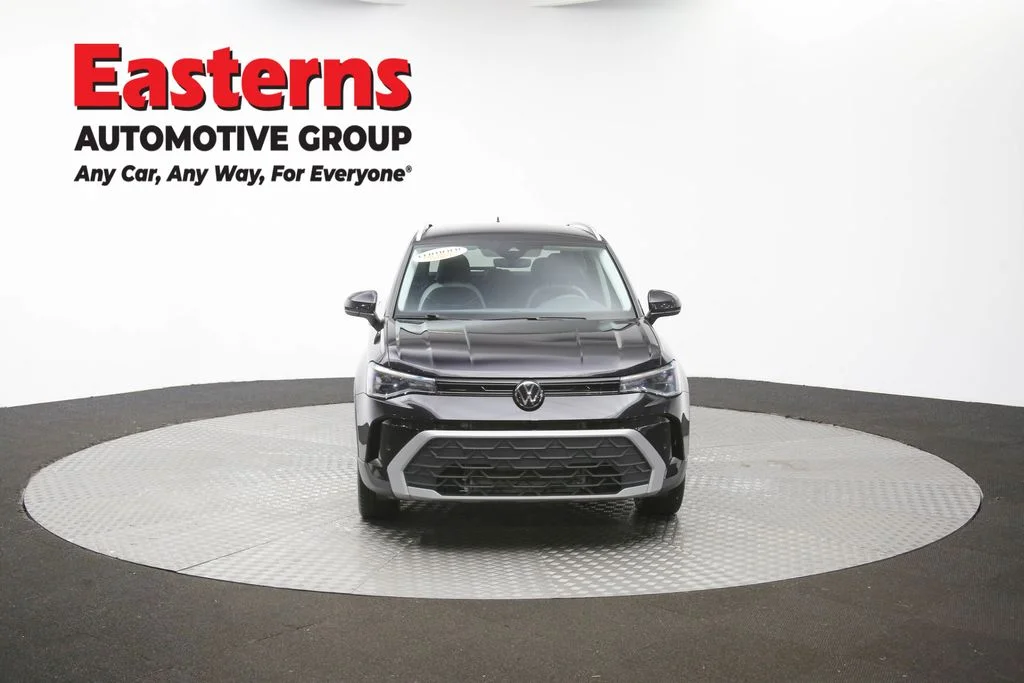 Used 2025 Black Volkswagen 1.5T SE image 47