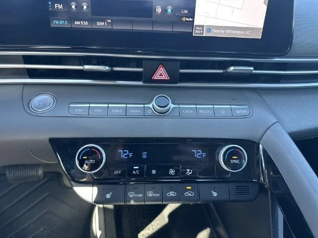 Used 2023 Black Hyundai SEL image 20