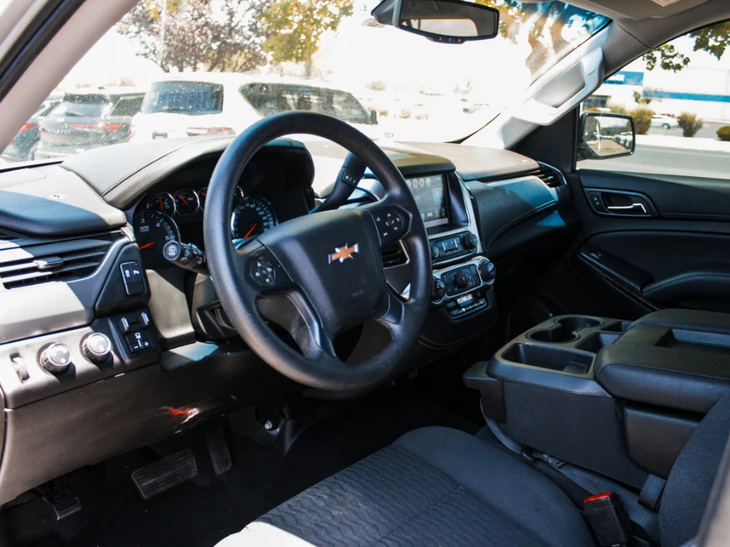 Used 2018 Silver Chevrolet  image 8