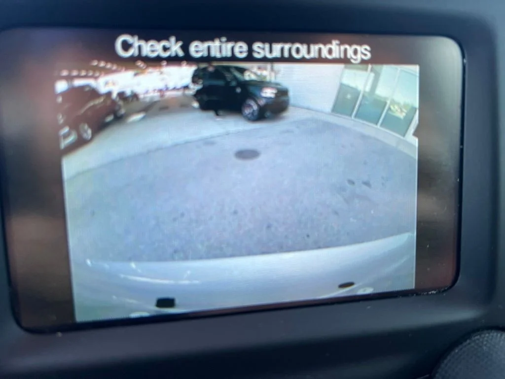 Used 2015 Silver Jeep Limited image 42