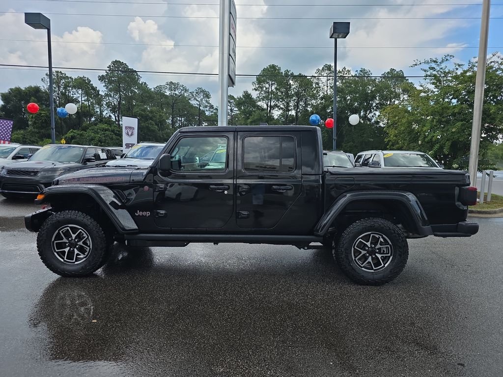 New 2026 Black Clear-Coat Exterior Paint Jeep Rubicon X image 3