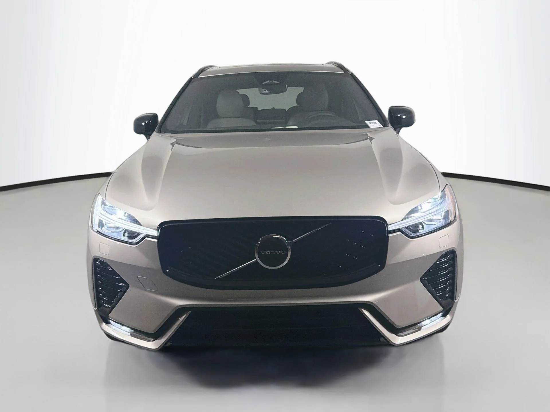 New 2026 Bright Dusk Volvo Plus image 2