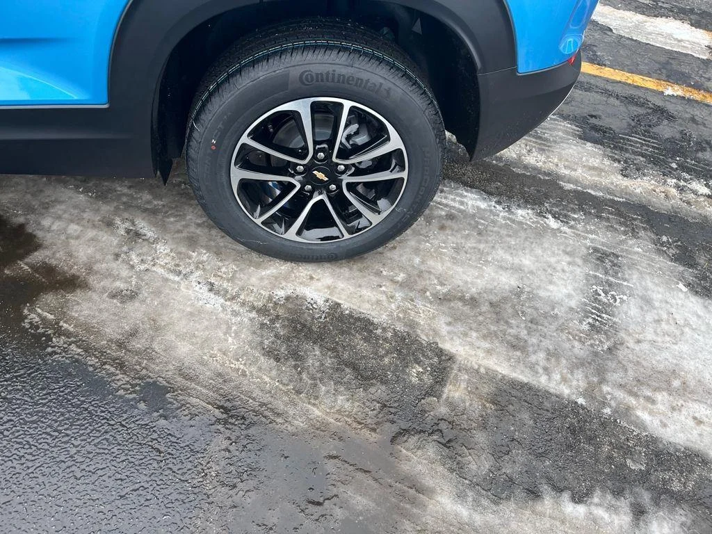 New 2026 Marina Blue Metallic Chevrolet LT image 30