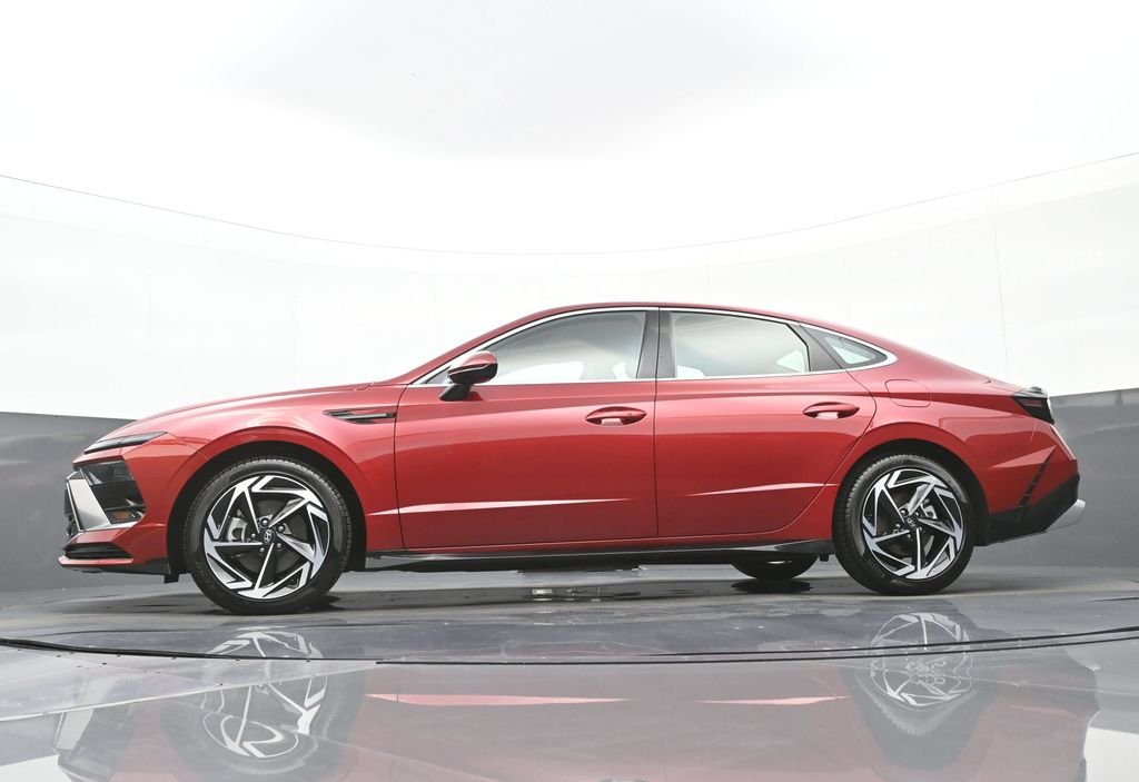 Certified Used 2026 Red Hyundai SEL Sport image 39