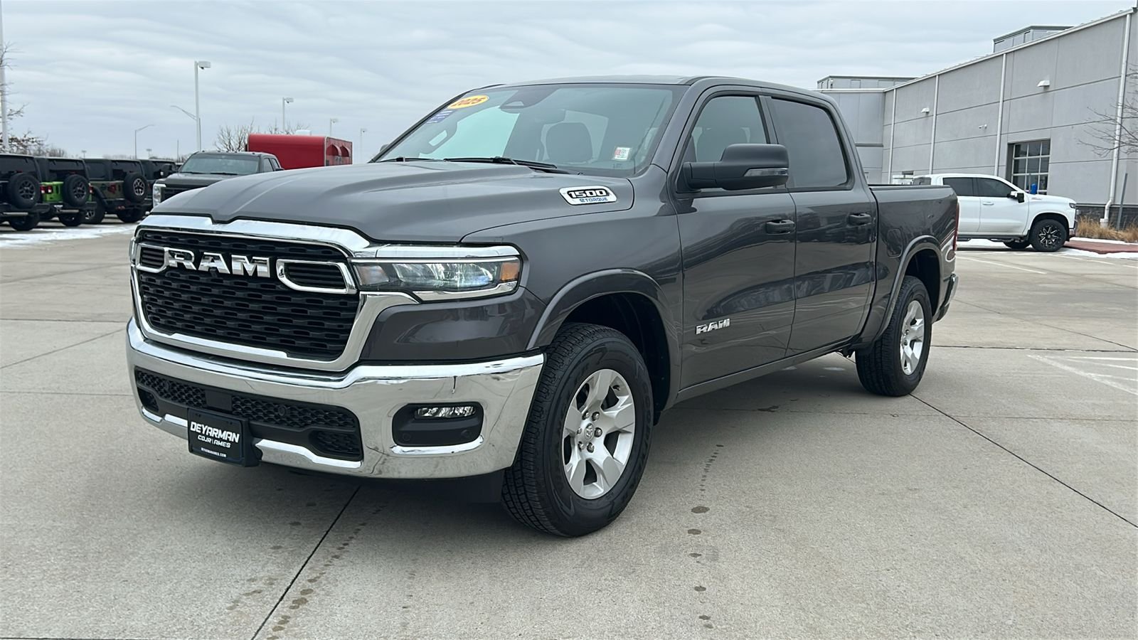 New 2025 Granite Crystal Metallic Clear-Coat Exterior Paint RAM Big Horn/Lone Star image 7