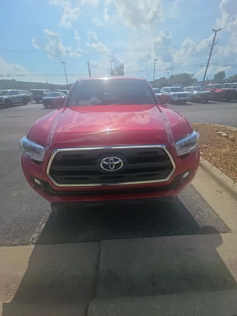 Used 2017 Red Toyota SR5 image 1
