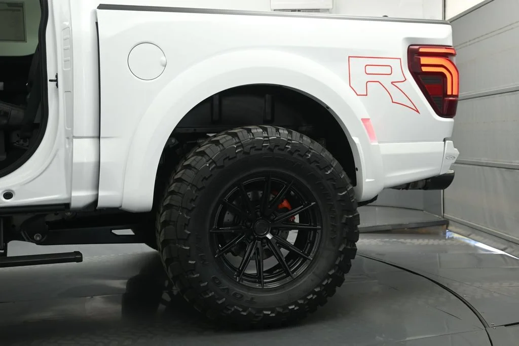 New 2026 Oxford White Ford Raptor image 26