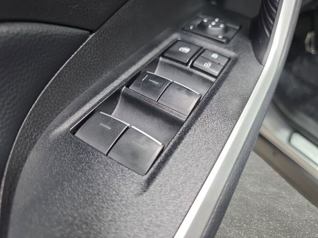 2024 Toyota RAV4 XLE - Photo 23