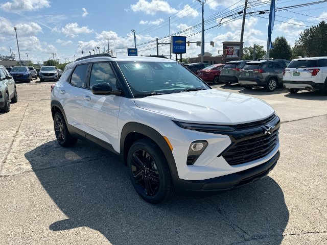 New 2026 Summit White Chevrolet LT image 11