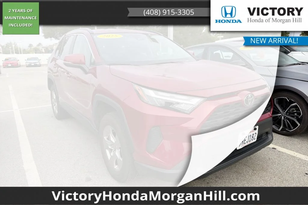 Used 2025 Pearl Toyota XLE image 1