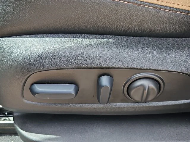 Used 2024 Beige Chevrolet Premier image 17