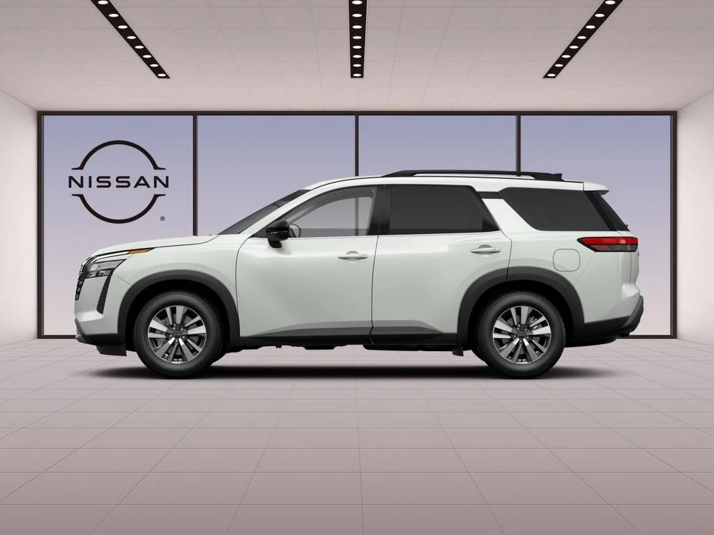 New 2026 Everest White Pearl TriCoat Nissan SL image 9