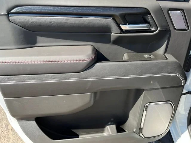 New 2026 Summit White GMC AT4X image 17