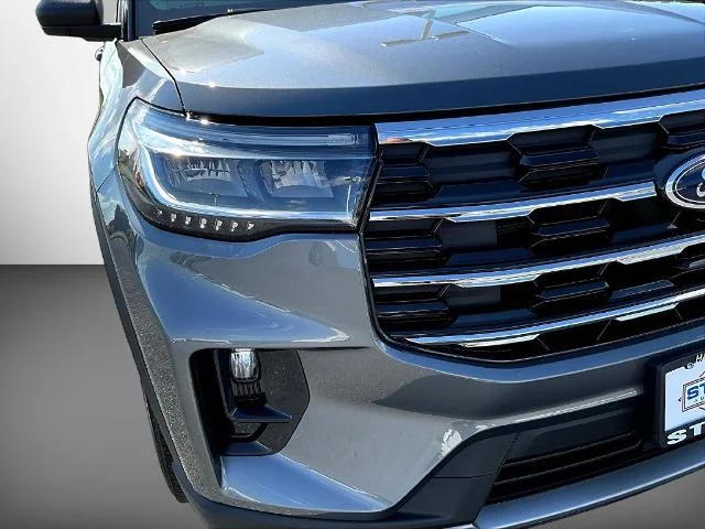 New 2026 Carbonized Gray Metallic Ford Active image 81