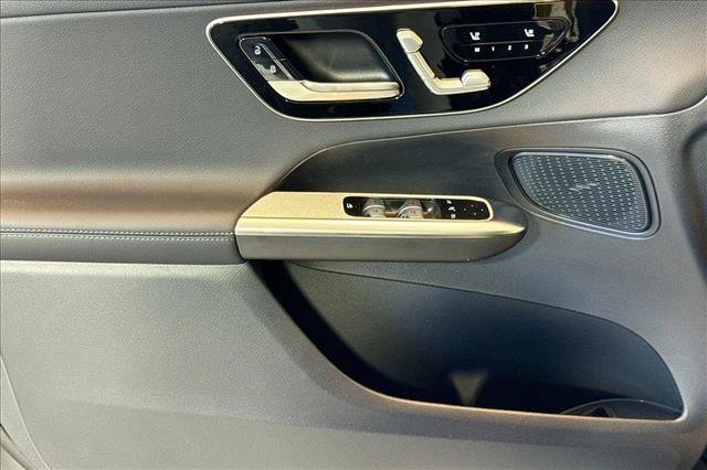 New 2026 Black Mercedes-Benz GLC 300 image 46