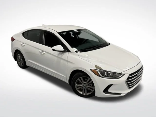 Used 2018 White Hyundai SEL image 31