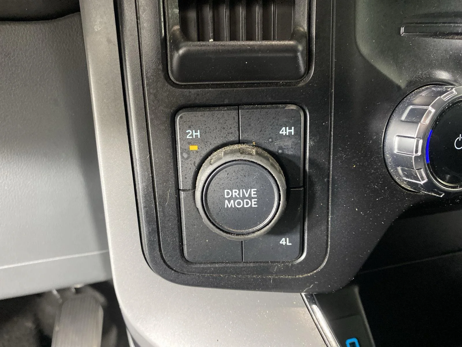 Used 2024 Carbonized Gray Ford XLT image 22