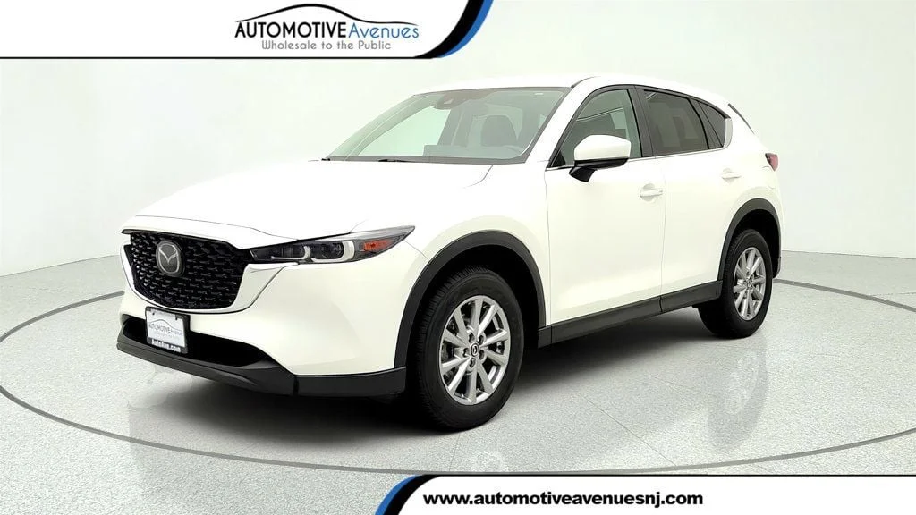 2023 Mazda CX-5 S Select Package Auto AWD's photo