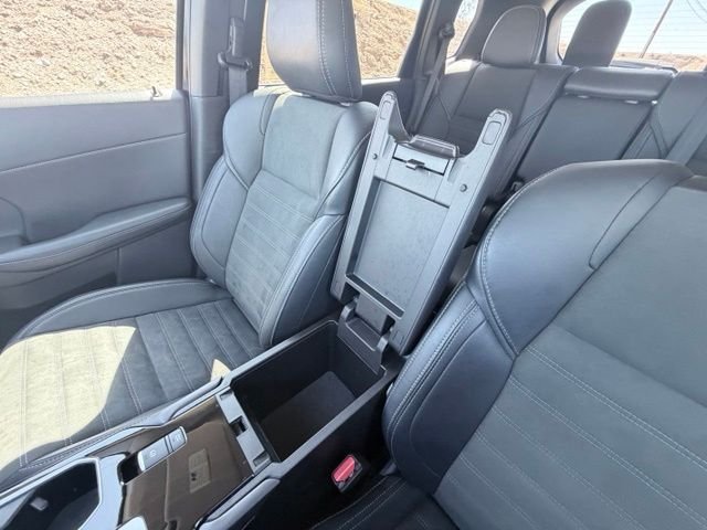 2025 Mitsubishi Outlander SE - Photo 20