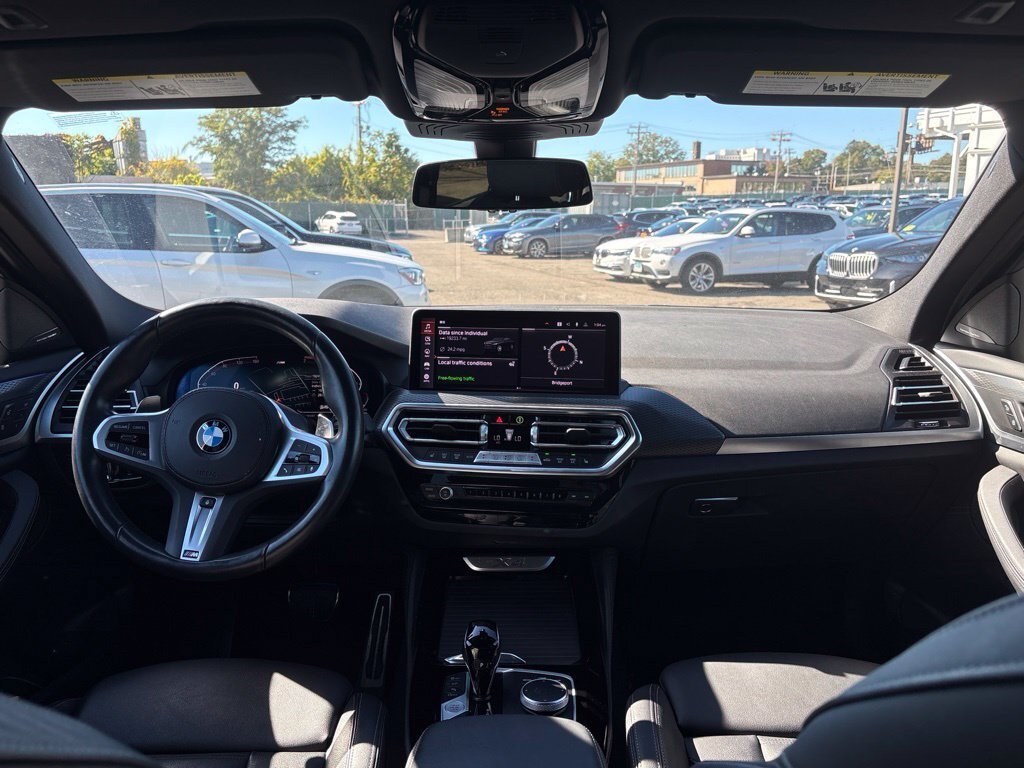 Used 2024 Black BMW xDrive30i image 11
