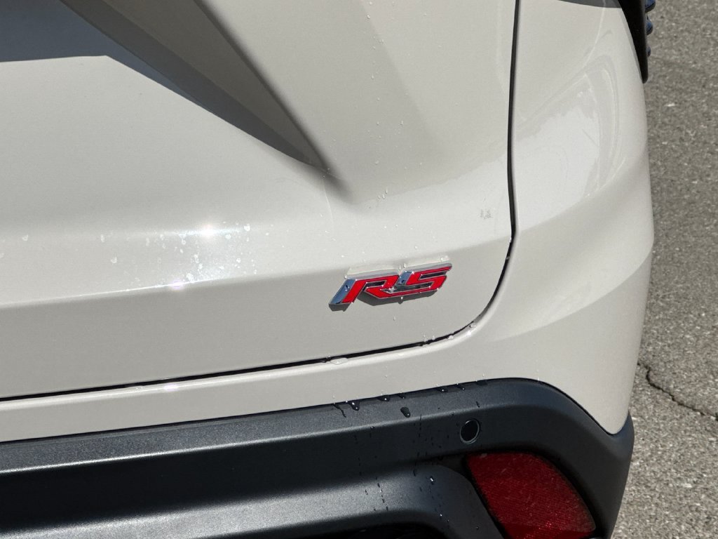 New 2026 White Sands Chevrolet 2RS image 25