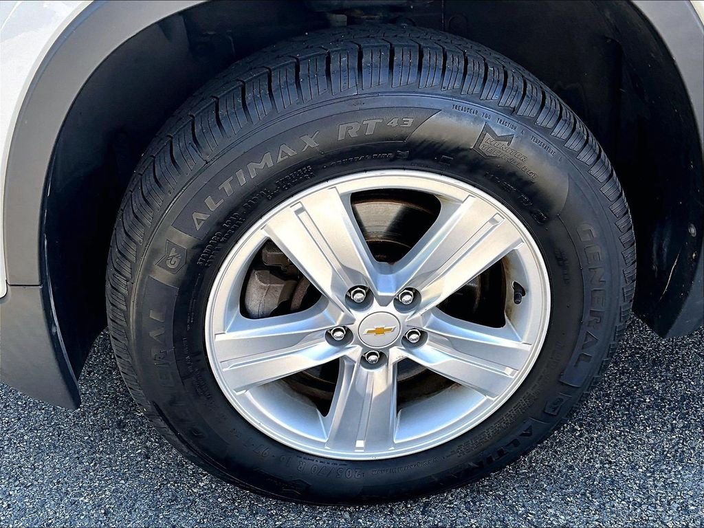 Used 2018 White Chevrolet LT image 7