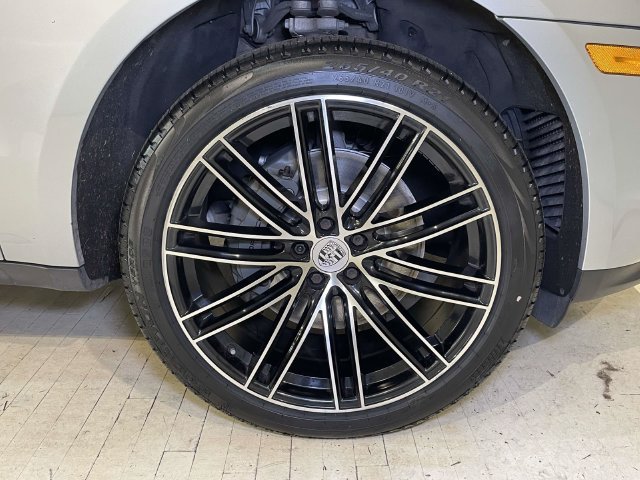 Used 2019 Silver Porsche S image 11