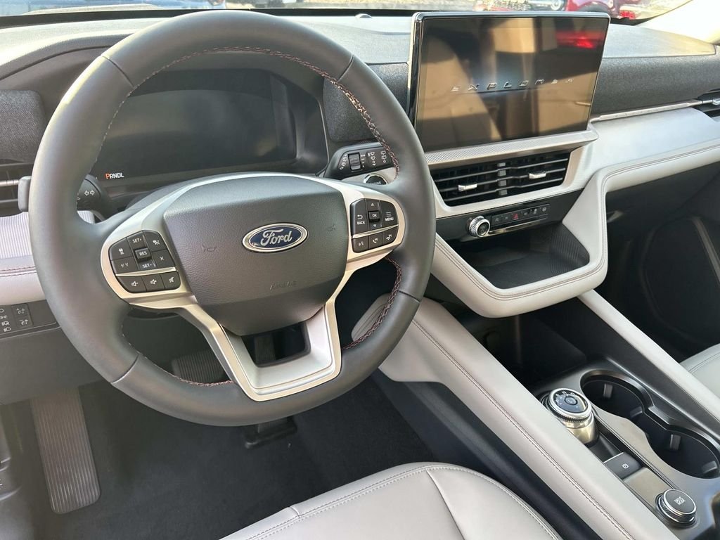 New 2026 Vapor Blue Ford Active image 11
