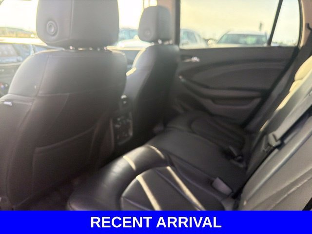 Used 2019 Red Buick Essence image 35
