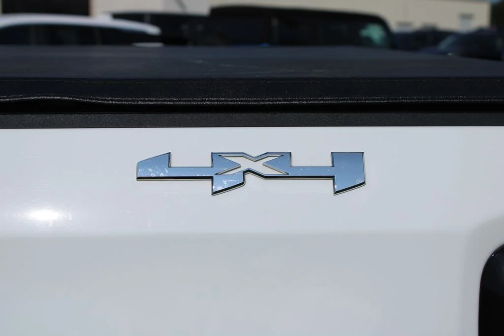 Used 2021 Summit White GMC SLT image 10