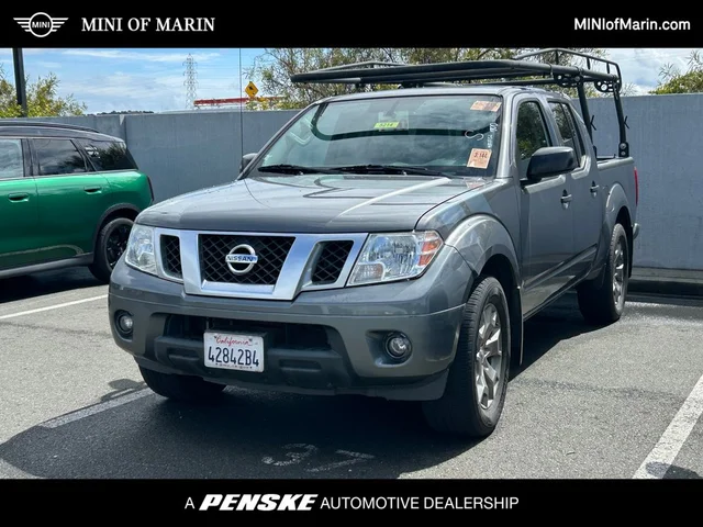 2021 Nissan Frontier SV Crew Cab 4X2 SWB's photo