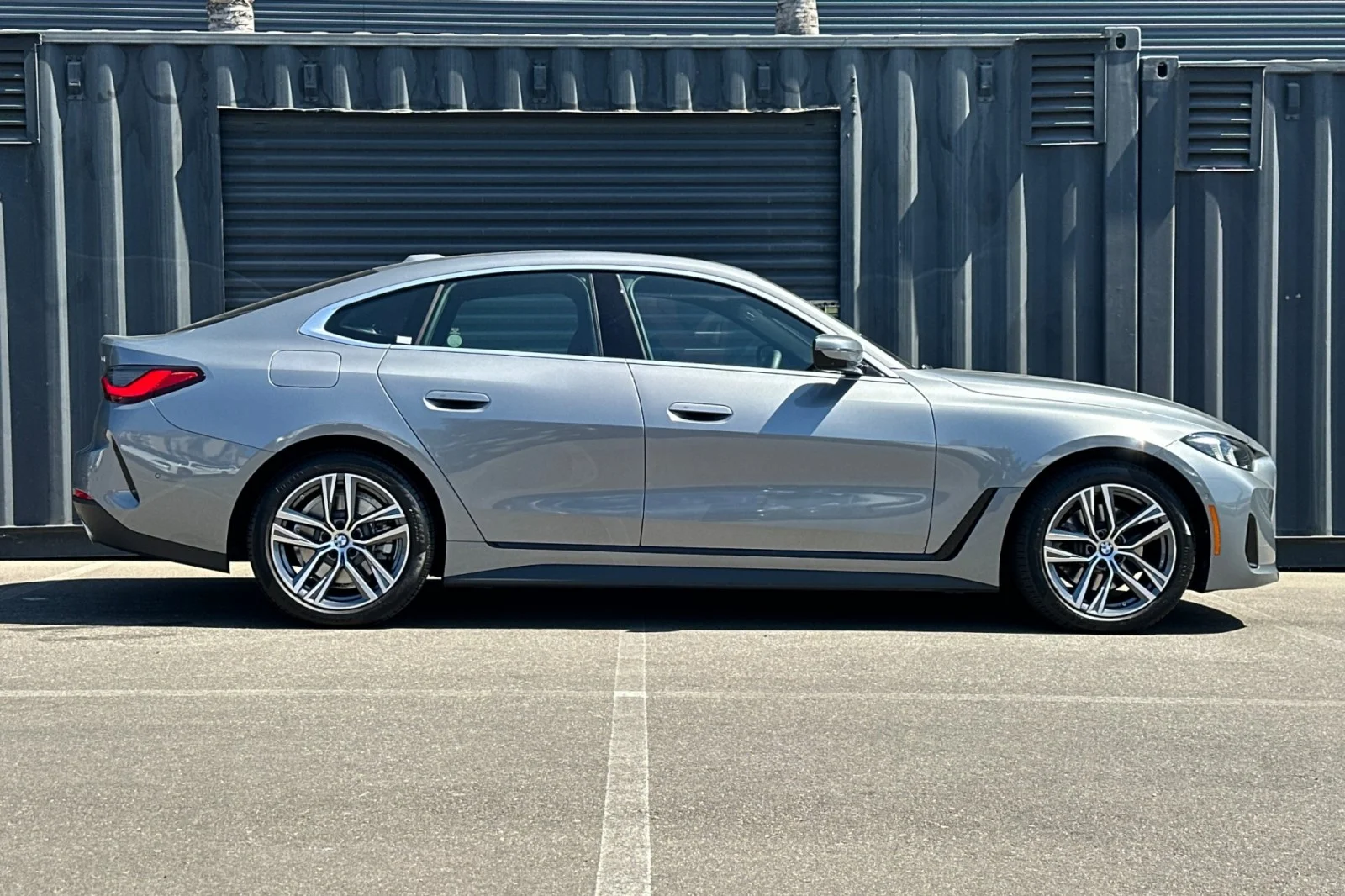 Used 2025 SKYSCRAPER GREY BMW 430i image 9