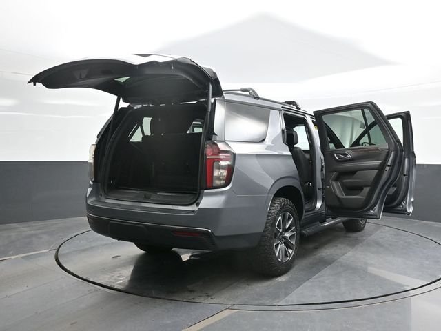 Used 2021 Gray Chevrolet Z71 image 29