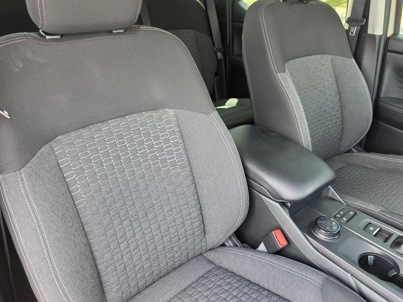 Used 2025 Desert Sand Ford XL image 35