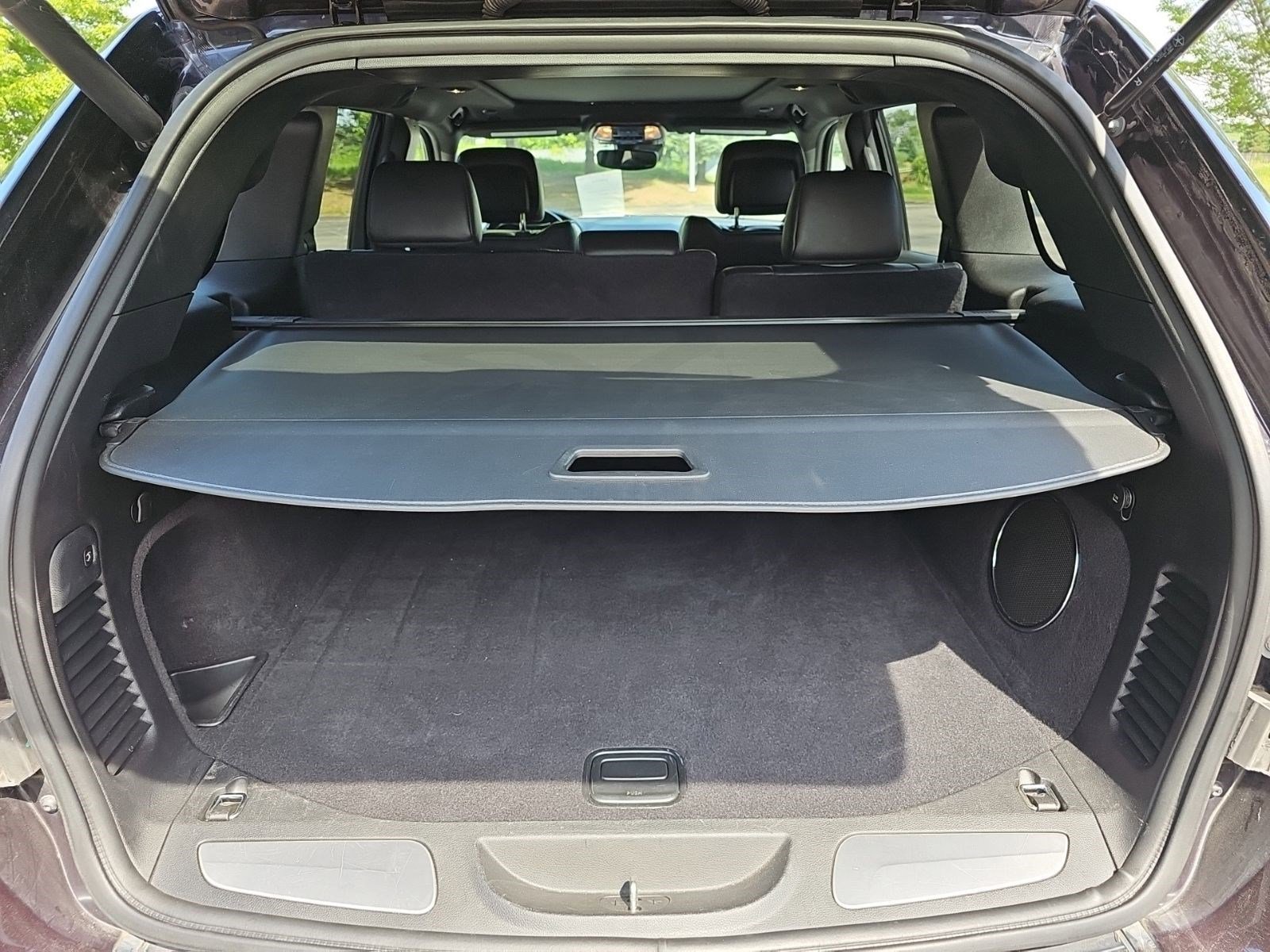 Used 2019 Sangria Metallic Clearcoat Jeep Overland image 17