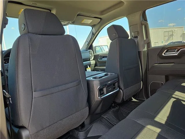 New 2026 Onyx Black GMC Elevation image 13