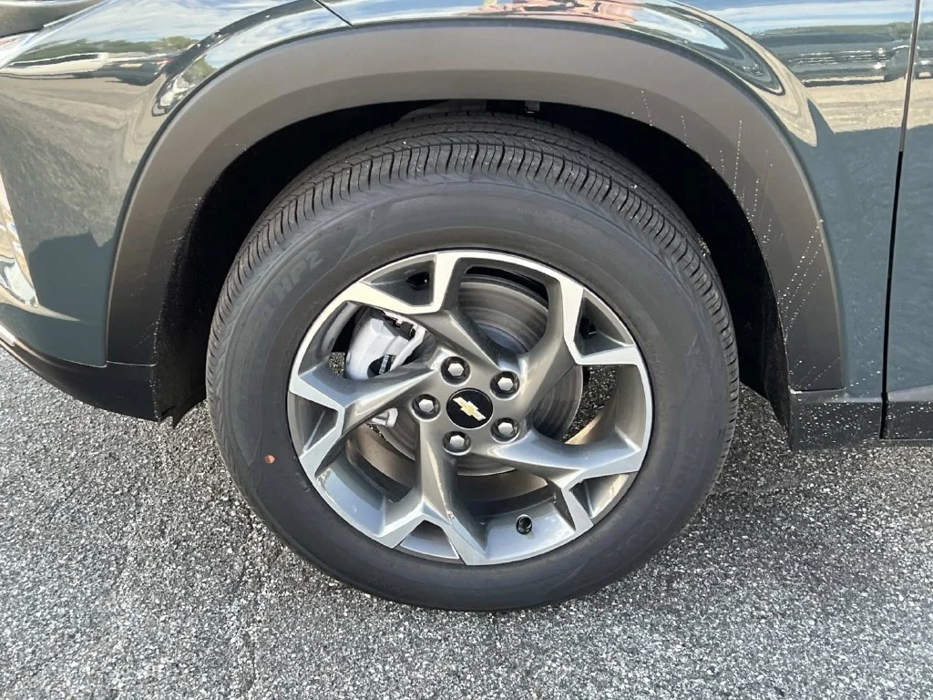 2026 Chevrolet Trax LT - Photo 8