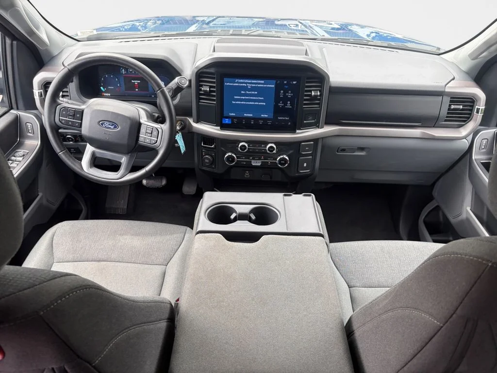 Used 2025 Blue Metallic Ford XLT image 14