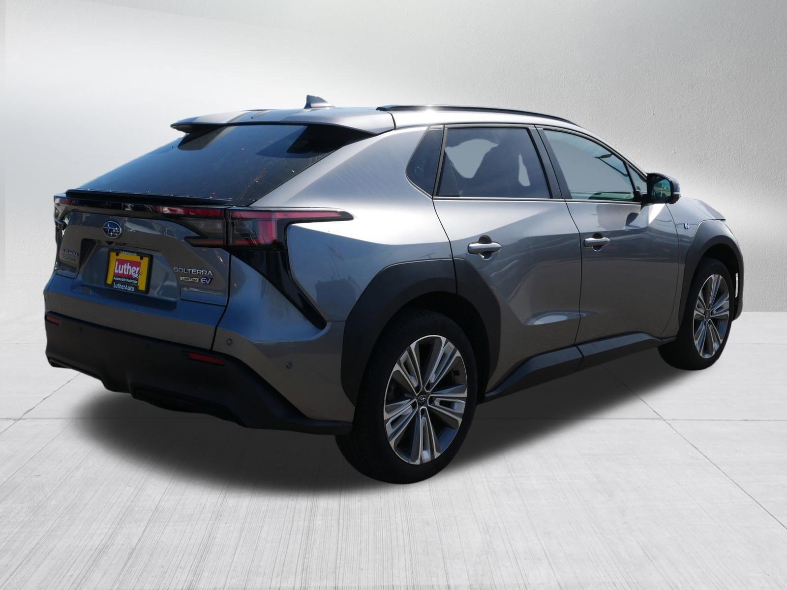 Used 2023 Smoked Carbon Subaru Limited image 7