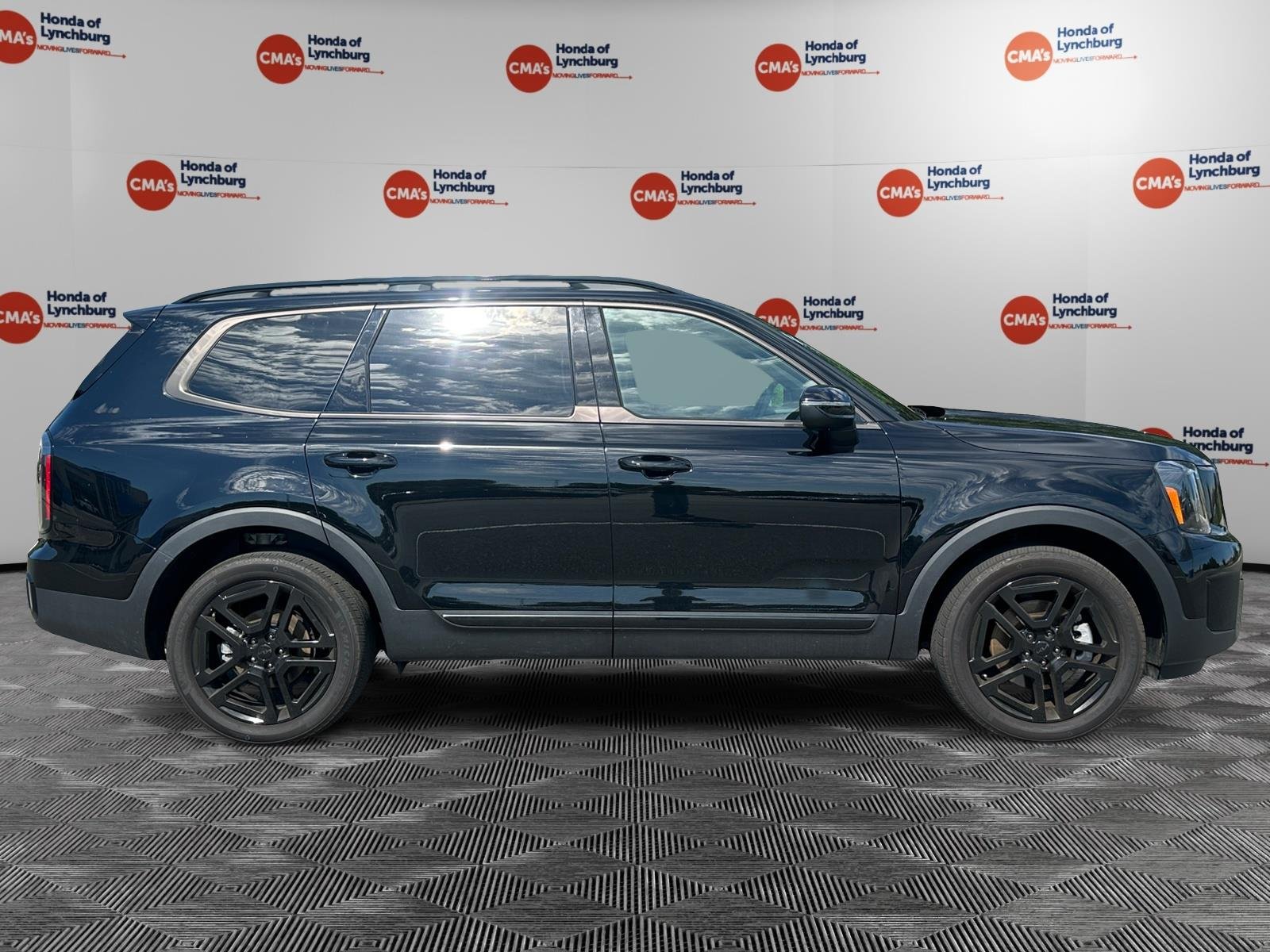 Used 2025 Ebony Black Kia EX X-Line image 6