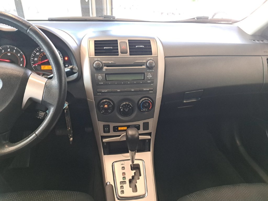 Used 2010 Silver Toyota S image 25