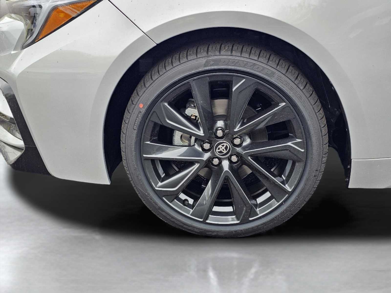 New 2026 Classic Silver Metallic Toyota SE image 9