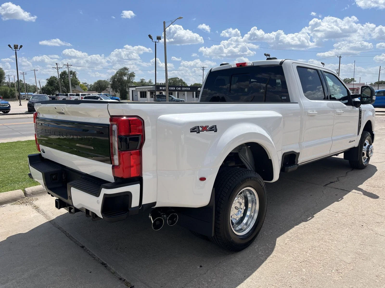 New 2026 Star White Metallic Tri-Coat Ford F-350® Platinum® image 6