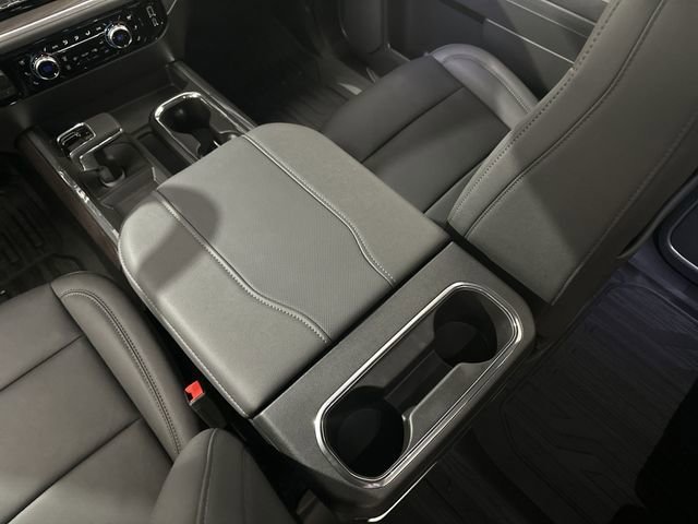 2026 GMC Sierra 1500 SLT - Photo 23