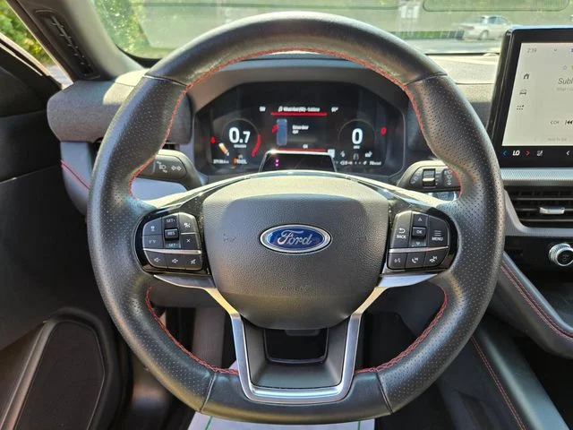 Used 2025 Gray Ford ST-Line image 31