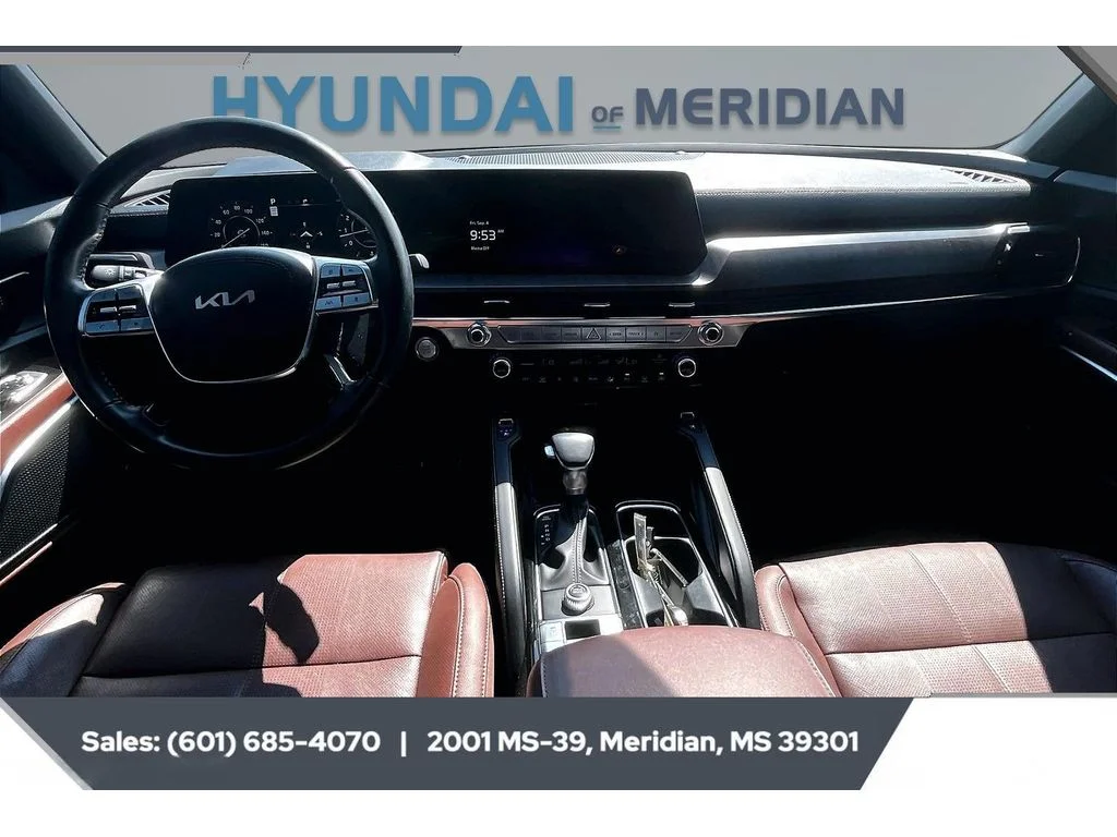 Used 2023 Midnight Lake Blue Kia SX image 13