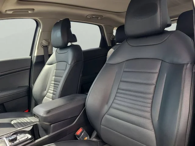 Used 2025 Black Kia SX-Prestige image 19