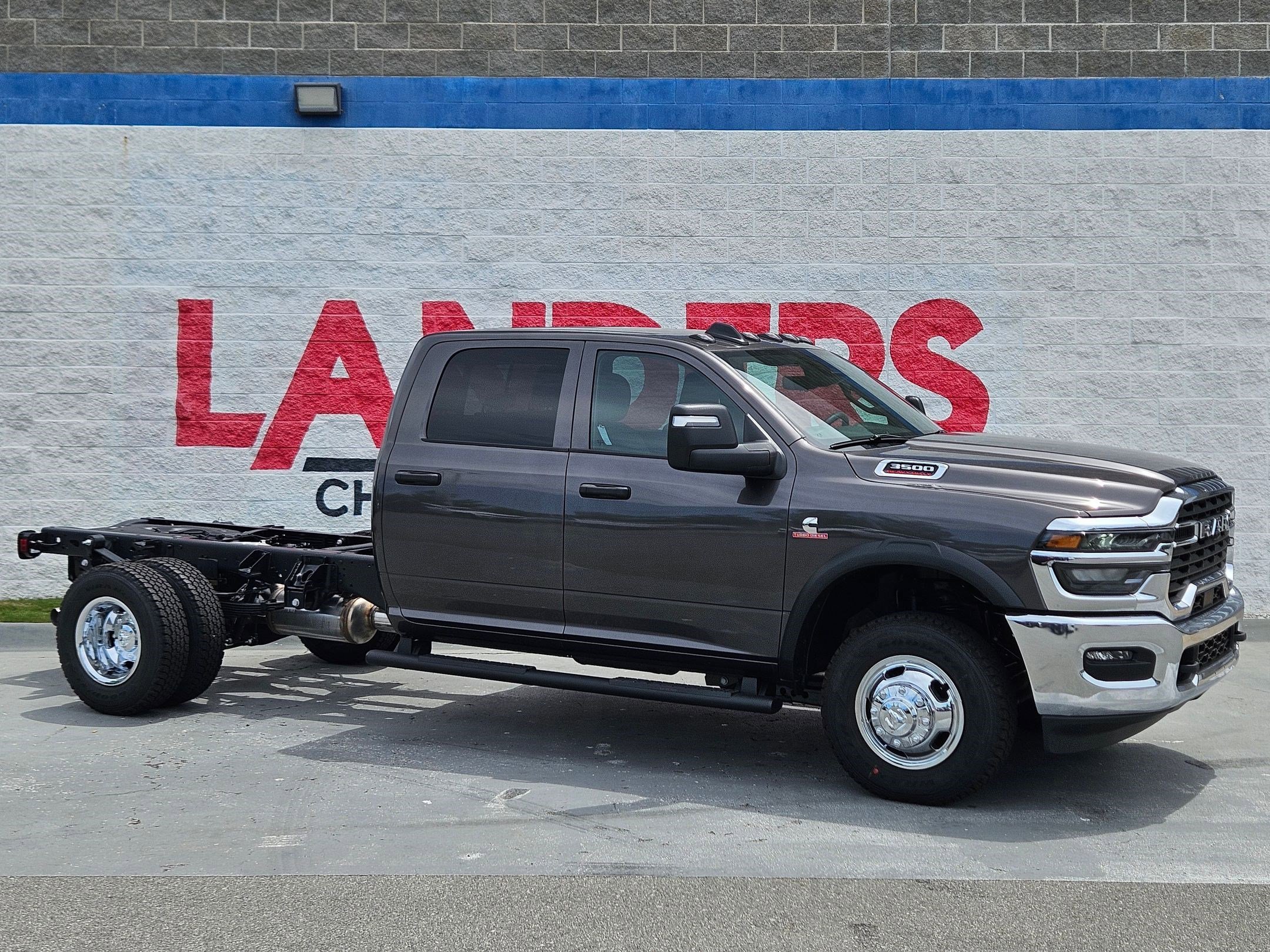 2026 RAM 3500 Tradesman 4X4 Crew Cab's photo