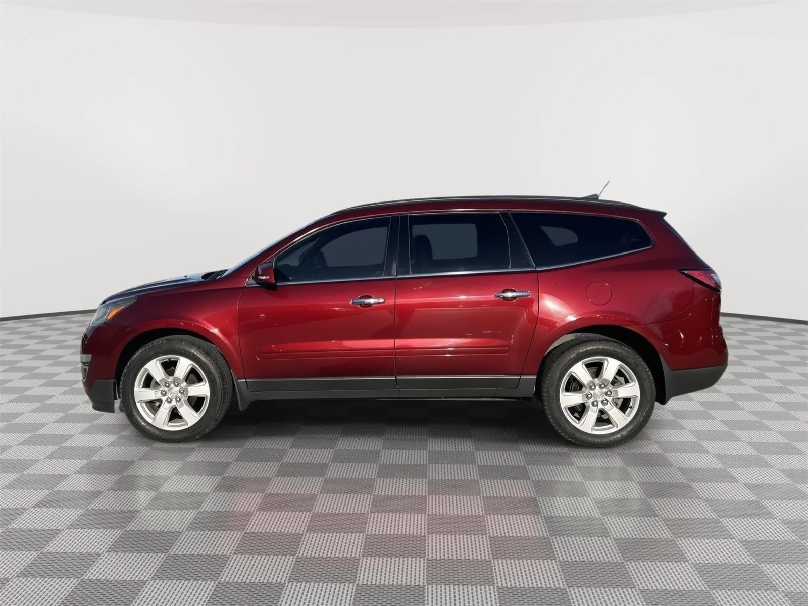 Used 2017 Siren Red Tintcoat Chevrolet LT image 16