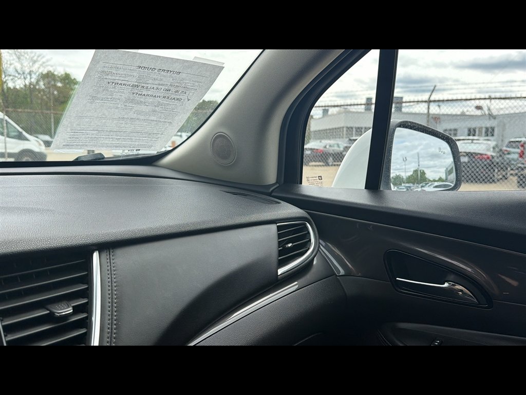 Used 2022 Summit White Buick Preferred image 16